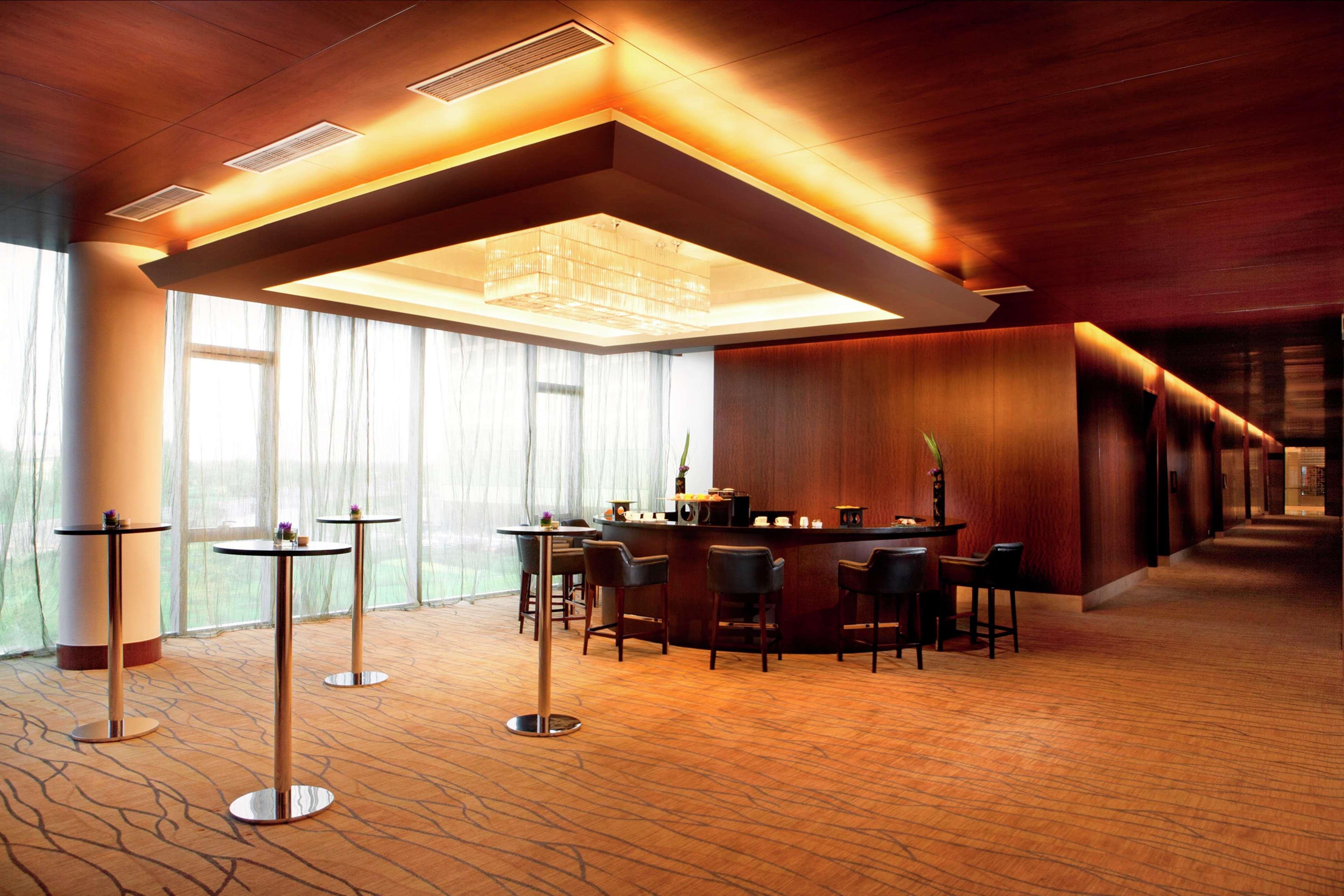 Hilton Beijing Capital Airport Hotel Shunyi Exterior foto